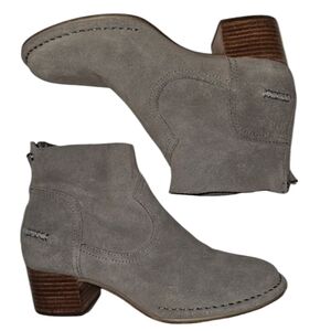 UGG Boots Leather Women's Size 6 Low Stacked Heel Back Zippers Neutral Gray Boho
